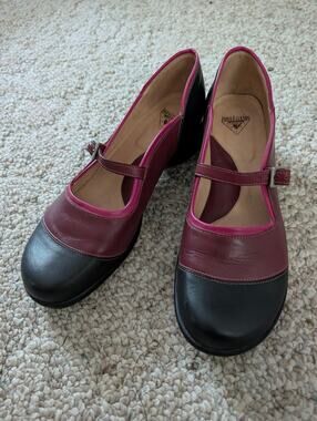 Fluevog Sandra Fellowship Mary Janes - Size 10.5, Black and Burgundy